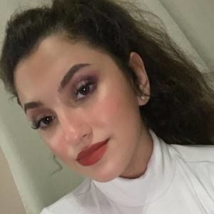 Meet your Posher, Nadia